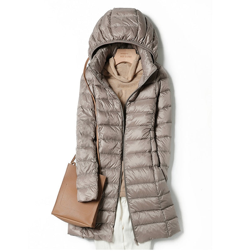 Esti | Langer Puffermantel mit leichter Kapuze Jacke