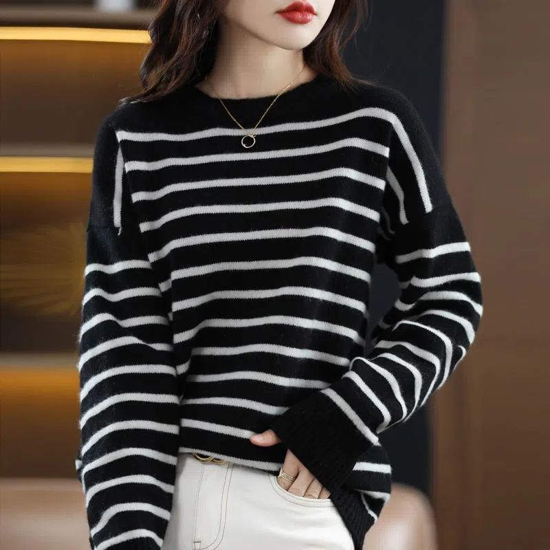 Julie | Gestreifter gestrickter Pullover mit O-Ausschnitt im Vintage-Stil