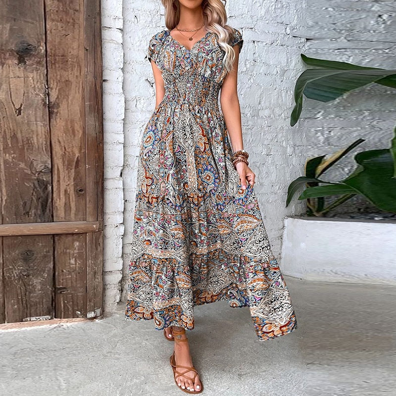 Minerva | Kurzärmeliges Maxikleid mit V-Ausschnitt und Boho-Print