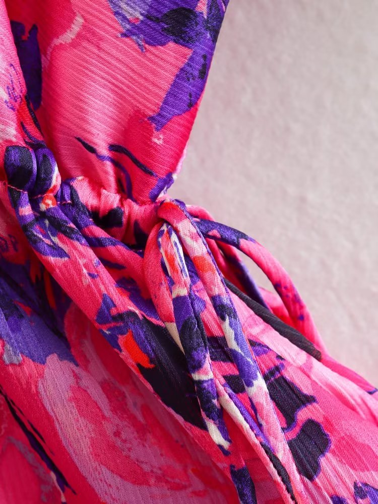 Hannah | Florales Minikleid mit V-Ausschnitt und Rüschen