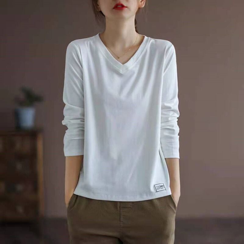 Yara | Lockerer V-Ausschnitt Einfacher Pullover