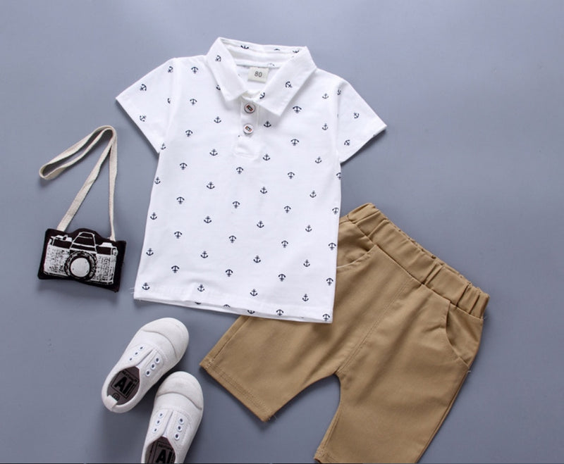 Ryan | Poloshirt und Shorts mit Schnurrbartdruck für Jungen