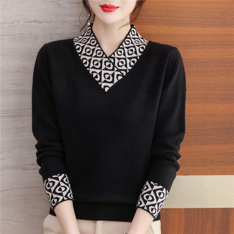 Hailey | Koreanischer Pullover mit schickem V-Ausschnitt