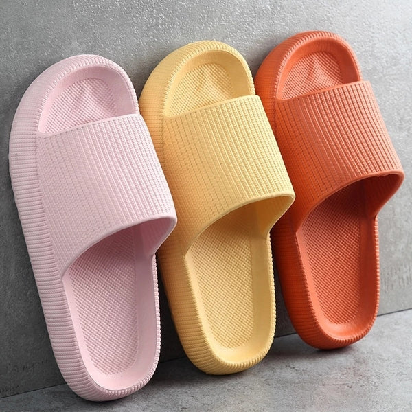 Sofia | Badeslipper mit dickem Plateau
