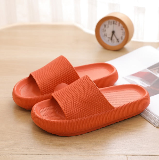 Sofia | Badeslipper mit dickem Plateau