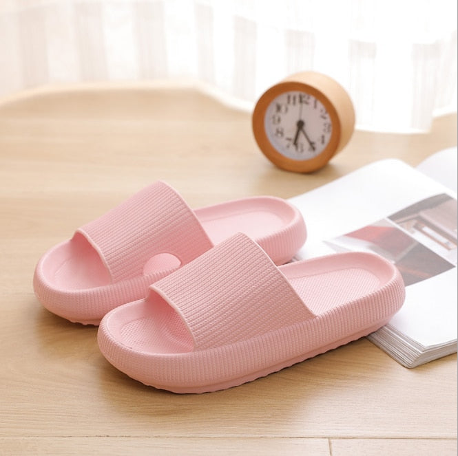 Sofia | Badeslipper mit dickem Plateau