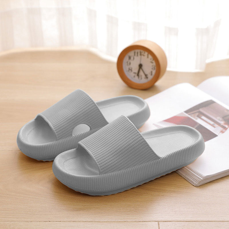 Sofia | Badeslipper mit dickem Plateau
